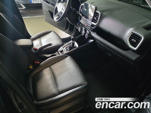 Hyundai Venue 2020 — photo 16