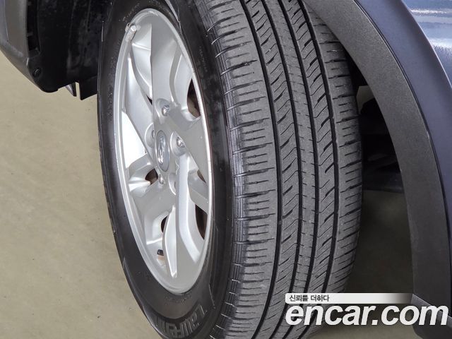Hyundai Venue 2020 — photo 18