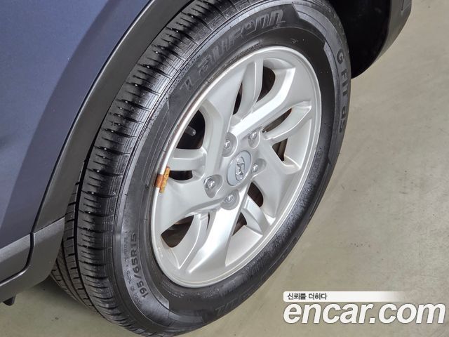 Hyundai Venue 2020 — photo 19