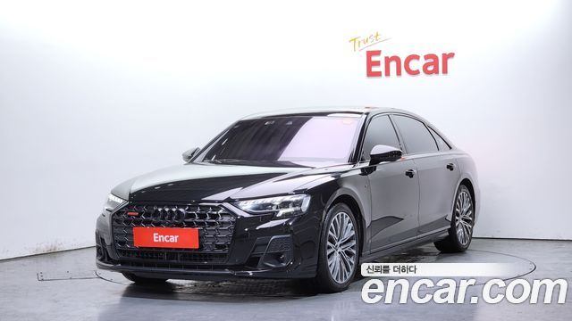 Audi A8 2022 — photo 1