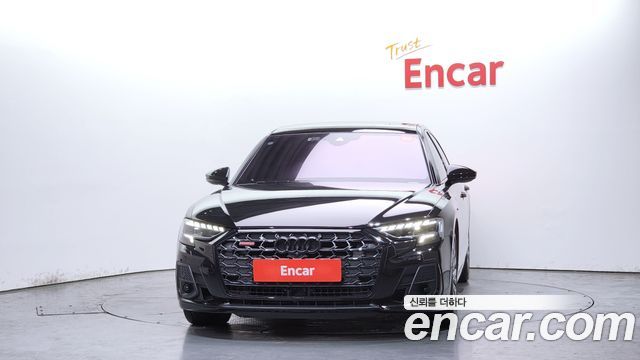 Audi A8 2022 — photo 3