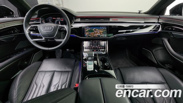 Audi A8 2022 — photo 7