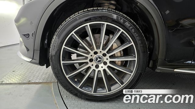 Mercedes-Benz GLC-Class 2019 — photo 5