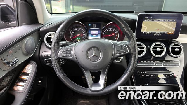 Mercedes-Benz GLC-Class 2019 — photo 13