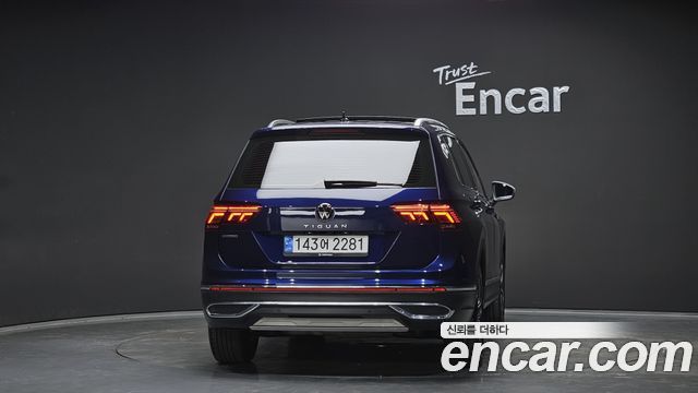 Volkswagen Tiguan 2022 — photo 4