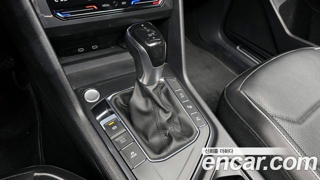 Volkswagen Tiguan 2022 — photo 9
