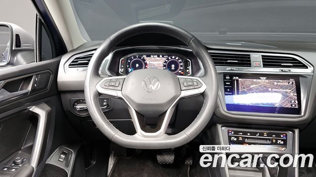 Volkswagen Tiguan 2022 — photo 13