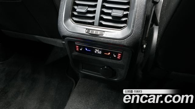 Volkswagen Tiguan 2022 — photo 19