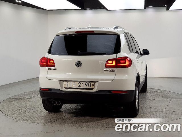 Volkswagen Tiguan 2015 — photo 3