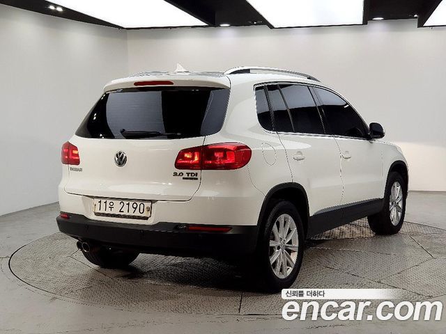 Volkswagen Tiguan 2015 — photo 4