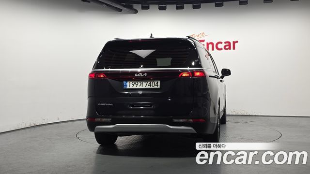 Kia Canival 2022 — photo 4