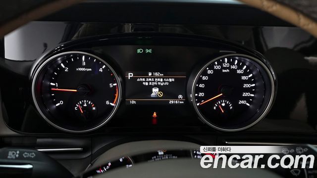 Kia Canival 2022 — photo 8