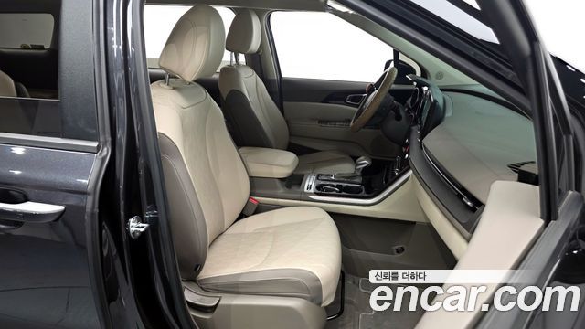 Kia Canival 2022 — photo 11
