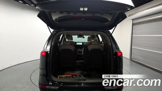 Kia Canival 2022 — photo 20