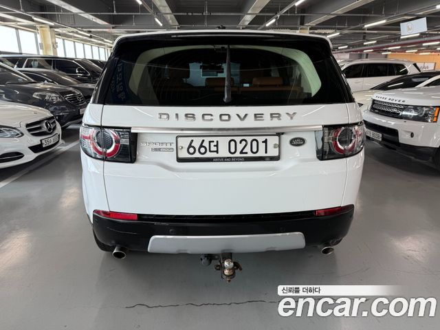Land Rover Discovery Sport 2016 — photo 4
