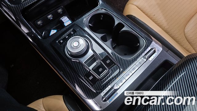 Kia Canival 2021 — photo 9