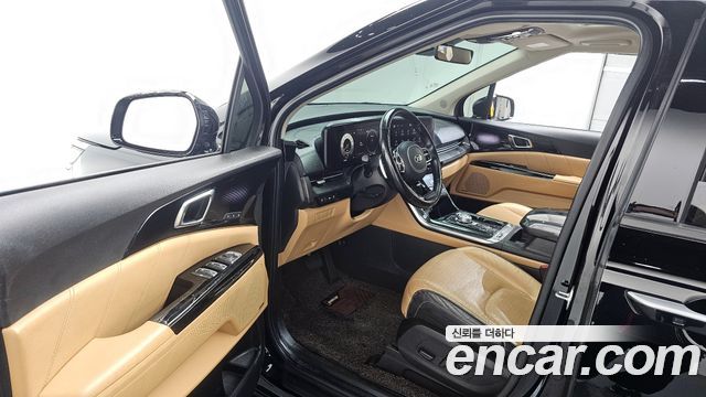 Kia Canival 2021 — photo 10