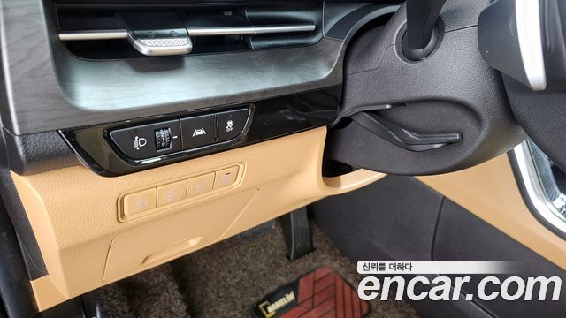 Kia Canival 2021 — photo 15