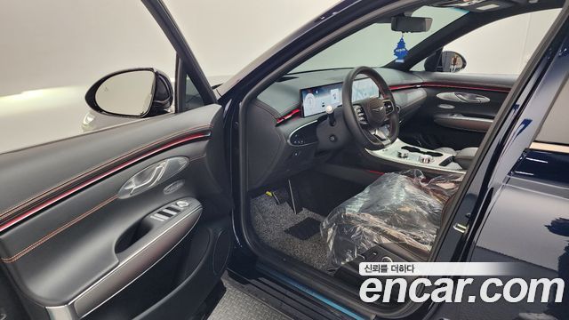 Genesis GV70 2025 — photo 10