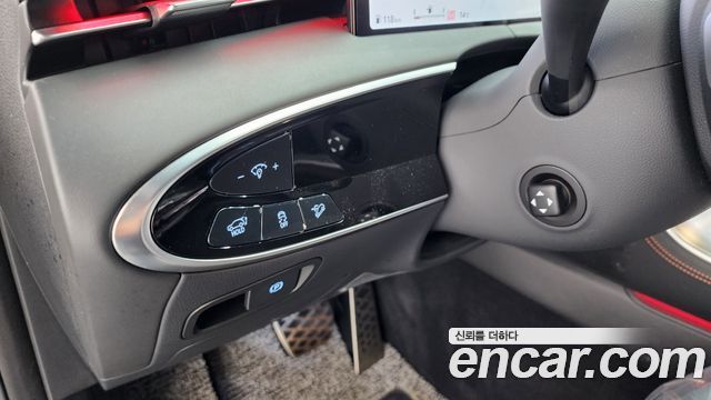 Genesis GV70 2025 — photo 14