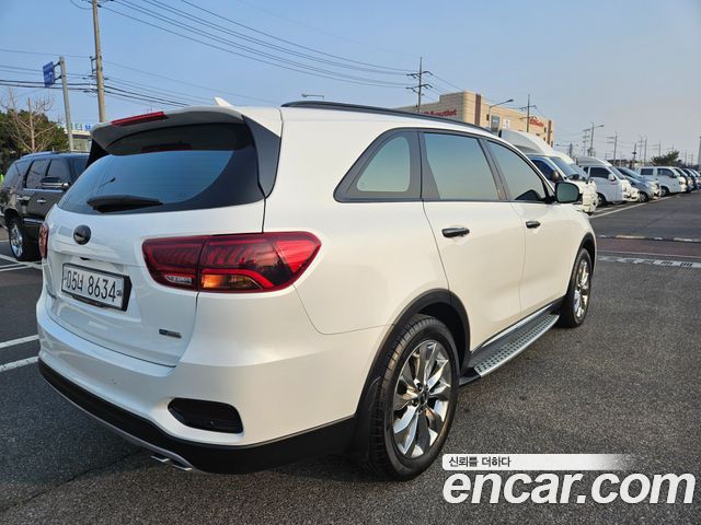 Kia Sorento 2018 — photo 2