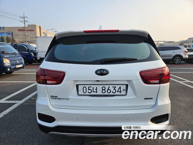 Kia Sorento 2018 — photo 4