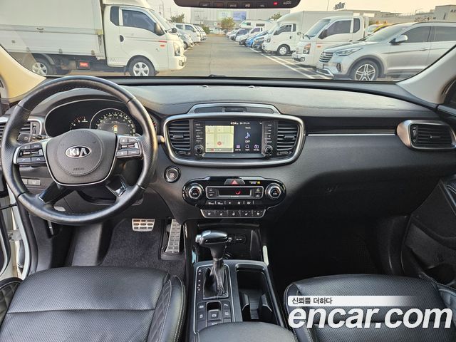 Kia Sorento 2018 — photo 7