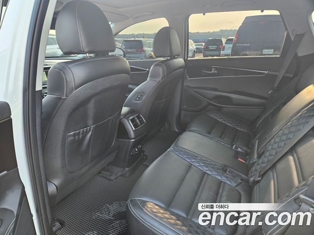 Kia Sorento 2018 — photo 11