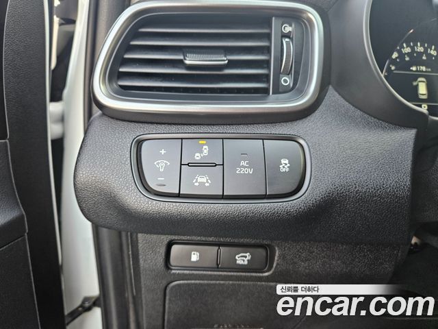 Kia Sorento 2018 — photo 13