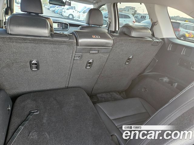 Kia Sorento 2018 — photo 19
