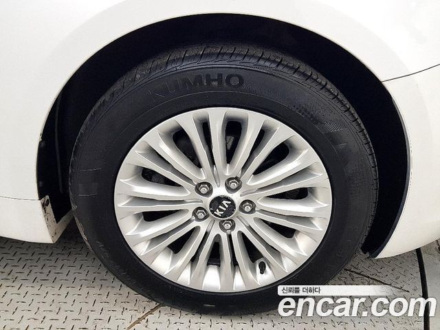 Kia K7 2013 — photo 20
