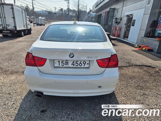 BMW 3-Series 2011 — photo 3