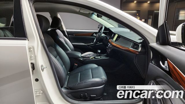 Kia K7 2016 — photo 10