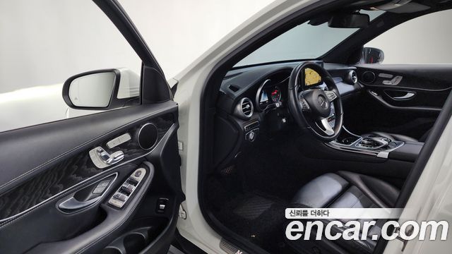 Mercedes-Benz GLC-Class 2018 — photo 10