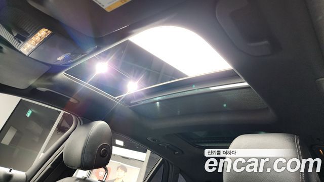 Mercedes-Benz GLC-Class 2018 — photo 18