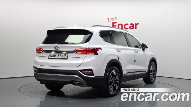 Hyundai Santafe 2019 — photo 2