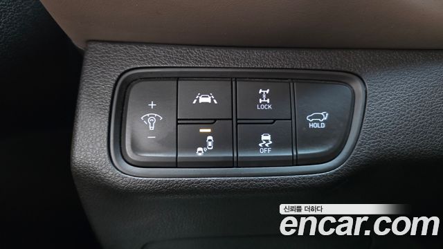 Hyundai Santafe 2019 — photo 17
