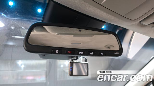 Hyundai Santafe 2019 — photo 18