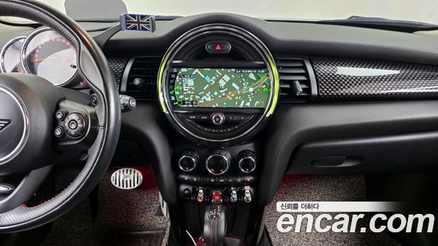 Mini Cooper 2019 — photo 14