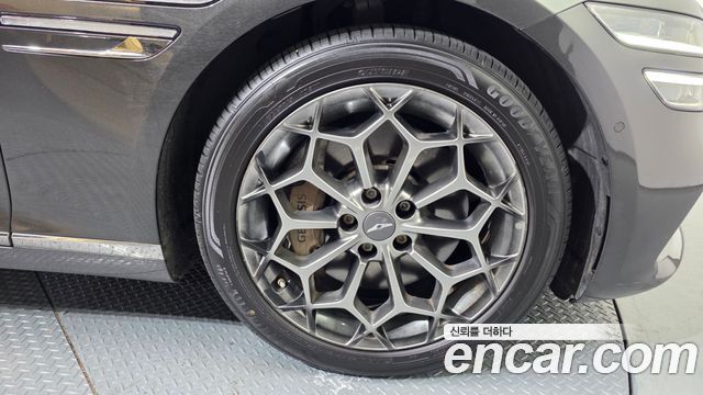 Genesis G80 2022 — photo 5