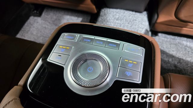Genesis G80 2022 — photo 19