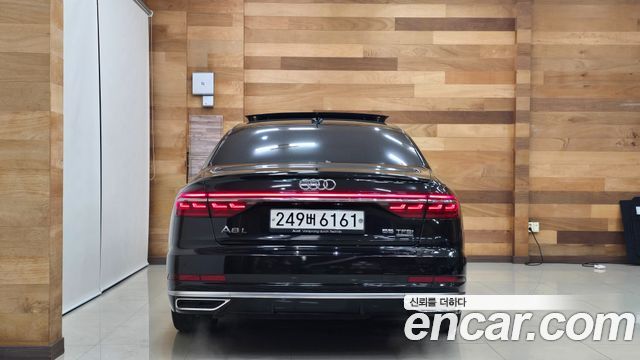 Audi A8 2020 — photo 4
