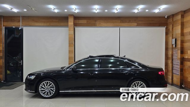Audi A8 2020 — photo 5