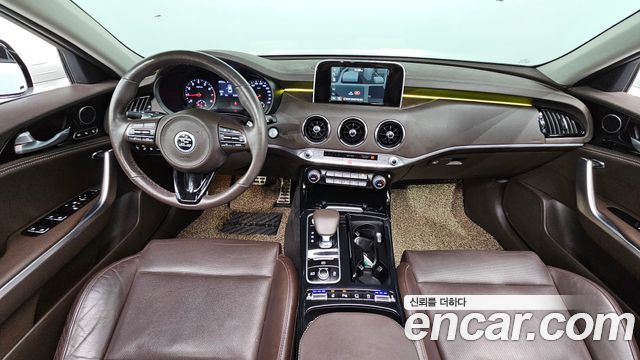Kia Stinger 2018 — photo 7