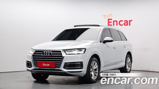 Audi Q7 2019 — photo 1