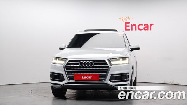 Audi Q7 2019 — photo 3