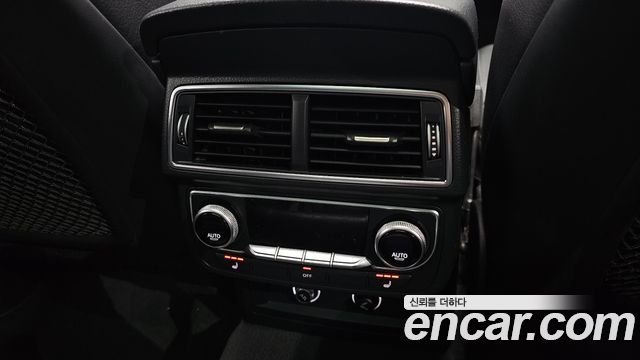 Audi Q7 2019 — photo 19