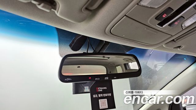 Kia Canival 2015 — photo 18