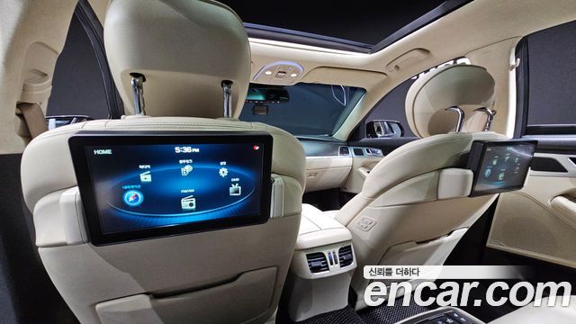 Hyundai Genesis 2016 — photo 18