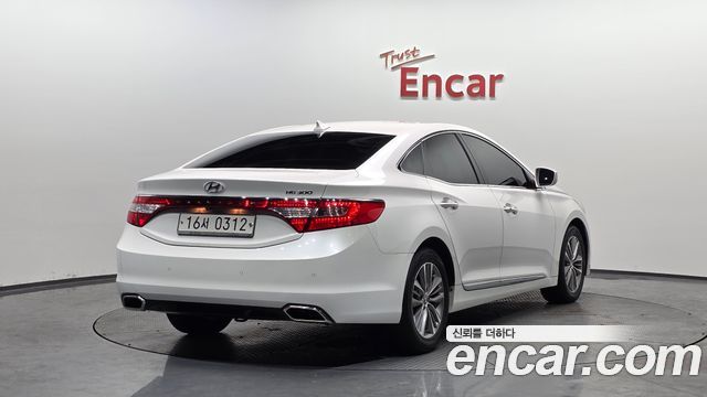 Hyundai Grandeur 2016 — photo 2